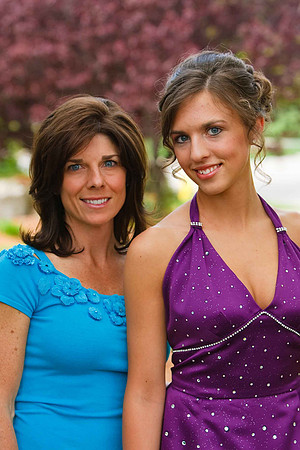 090502_LEHS Prom_0116_LR.jpg