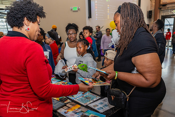 240323_DST_GSLAC_Authors on Tour_340
