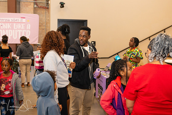 240323_DST_GSLAC_Authors on Tour_402