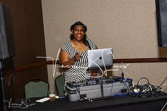 2606_SAAC B&W Ball-037