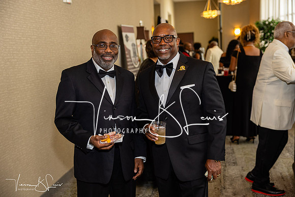 2606_SAAC B&W Ball-046