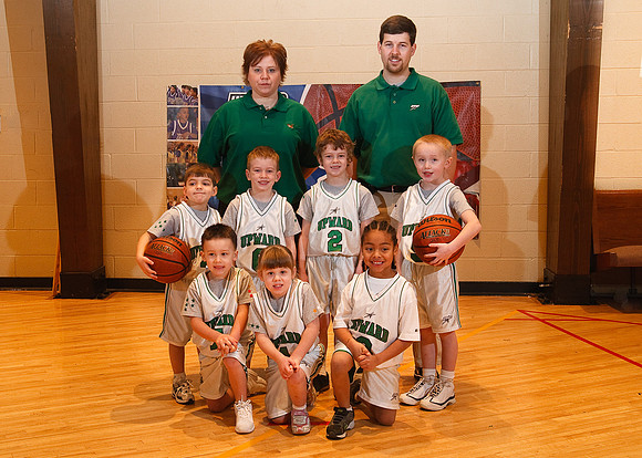 0901_Upward Team Photo_0337-Edit.jpg