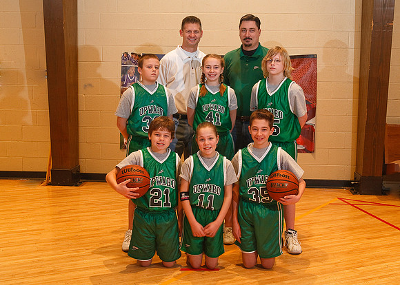 0901_Upward Team Photo_0375-Edit.jpg