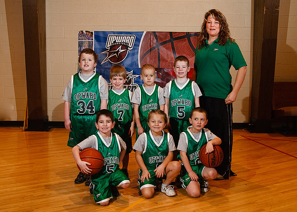 0901_Upward Team Photo_0332-Edit-Edit.jpg