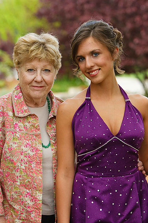 090502_LEHS Prom_0118_LR.jpg