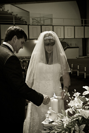 090606_Bill & Elizabeth_0551_HR-2.jpg