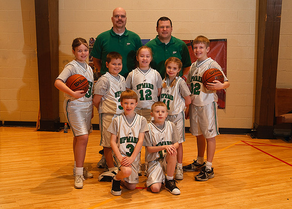 0901_Upward Team Photo_0356-Edit.jpg