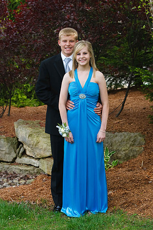 090502_LEHS Prom_0141_LR.jpg