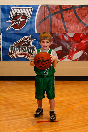 0901_Upward Team Photo_0032.jpg
