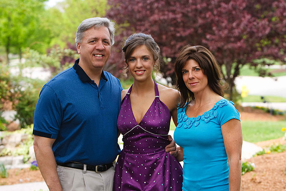090502_LEHS Prom_0133_LR.jpg